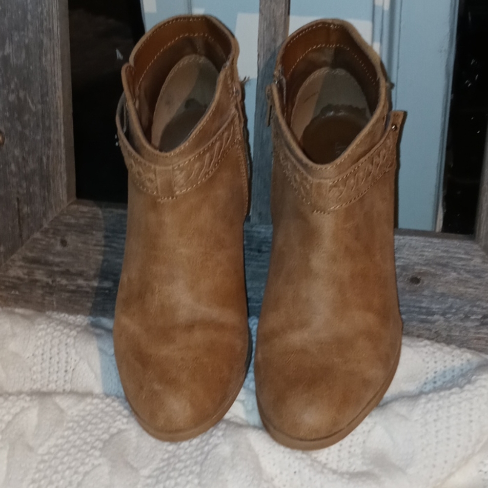 Charlotte Russe Boots Size 8 - So Nice - Picture 7 of 9